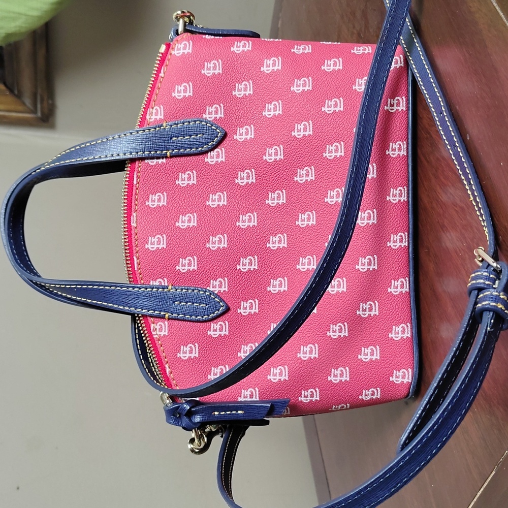 Dooney & Bourke St Louis Crossbody Purse W Crossbody Strap - Picture 6 of 12